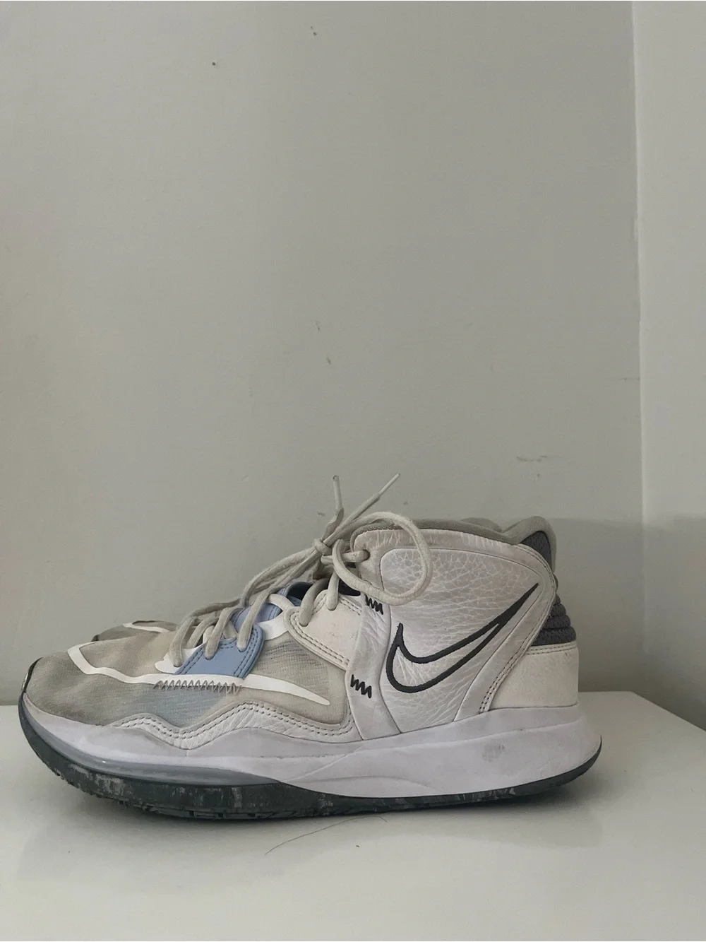 Nike Kyrie (Infinity)
